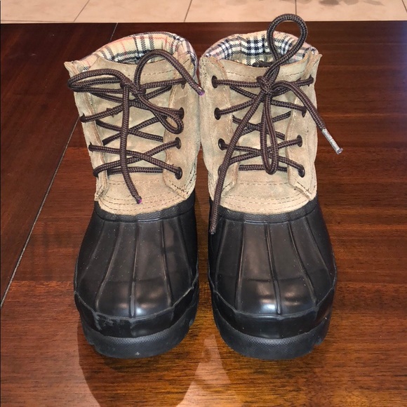 donner mountain duck boots